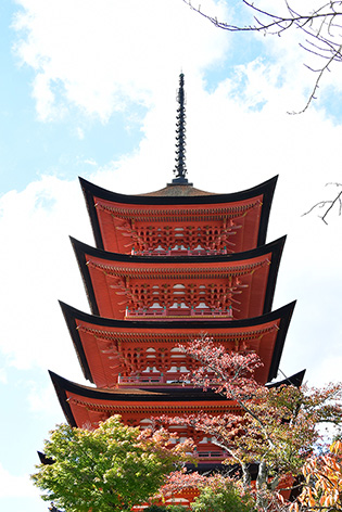 嚴島神社五重塔